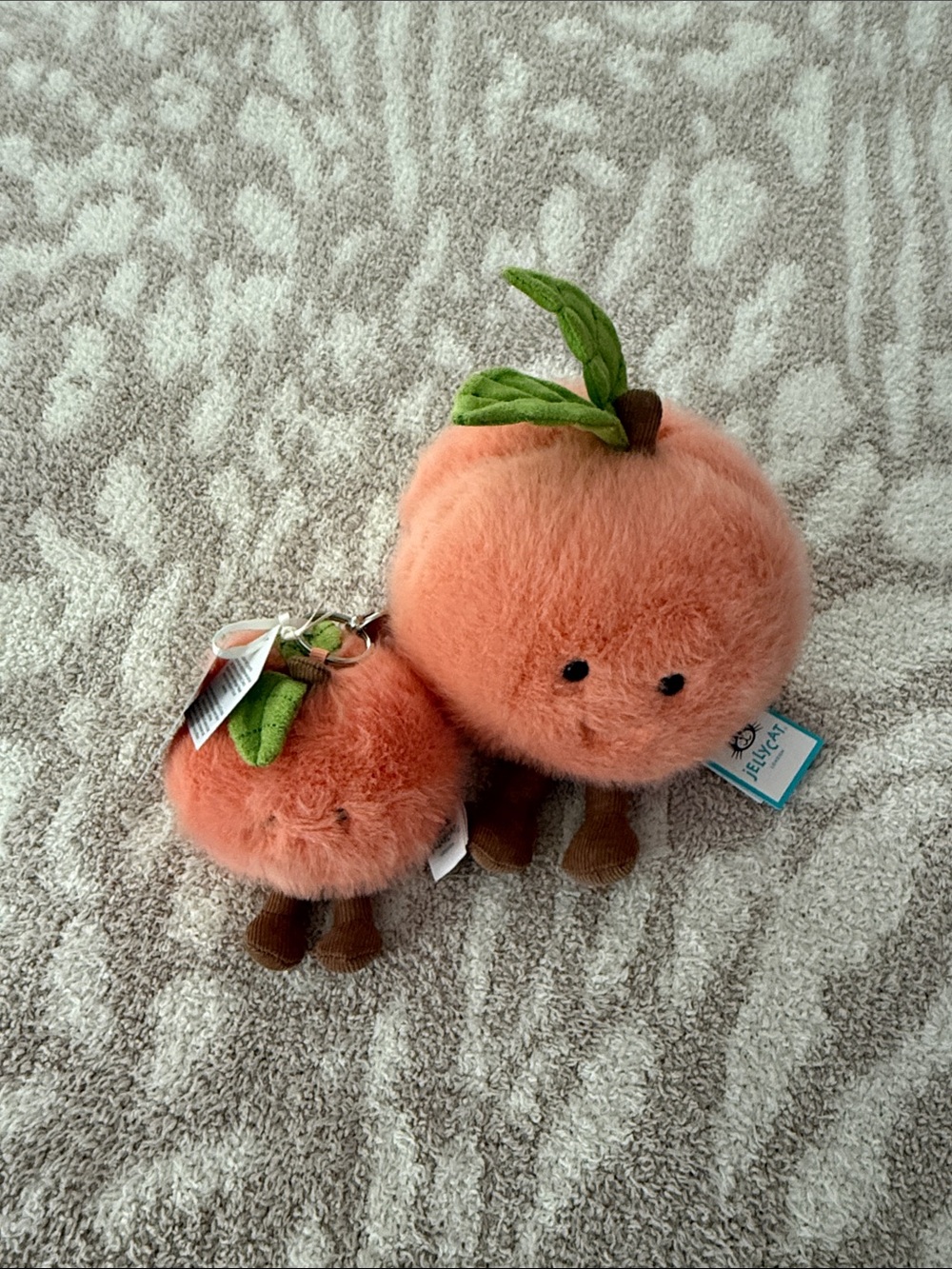 Jellycat Peach & keychain Duo